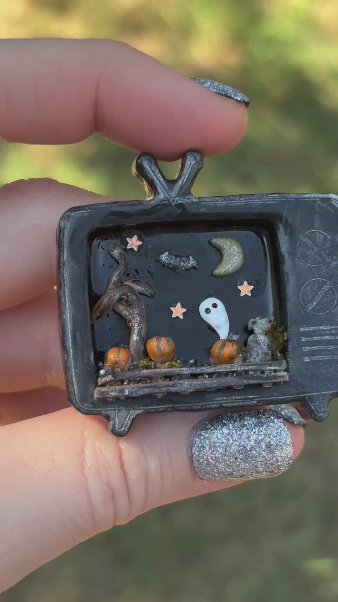 Haunted TV Magnet